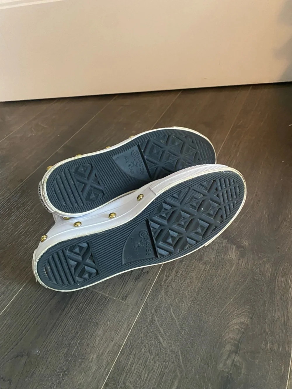 Converse shoes - Picture 12 of 16